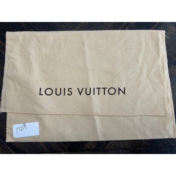 Louis Vuitton Beige Fold Over Envelope Dust Bag 13" x 9" - Picture 1 of 2